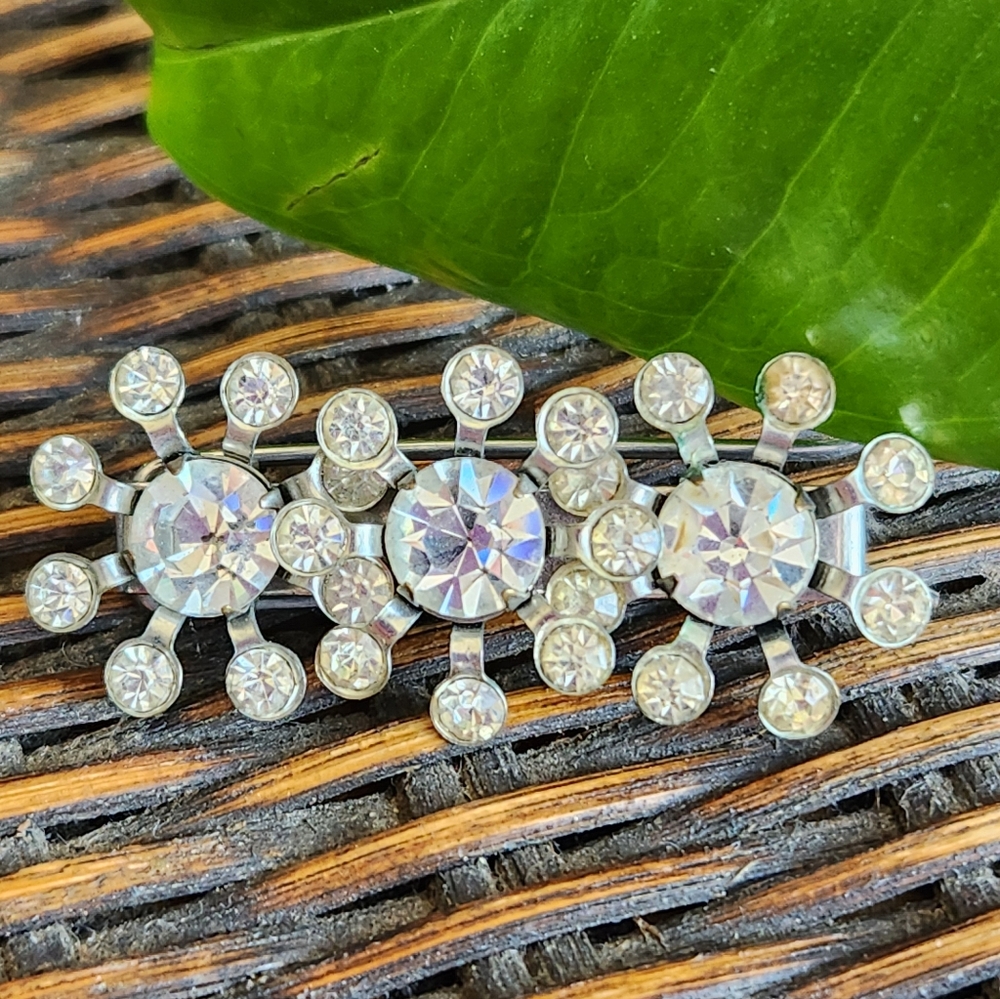 Vintage Silver Crystal Hair Clip